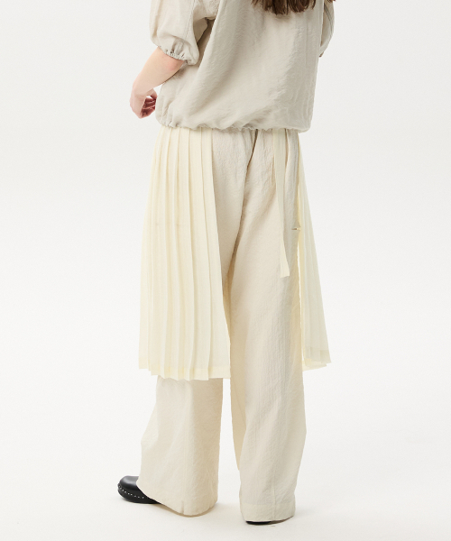 MIDNLOW（ミッドアンドロー）の「Pleats Layered Skirt (Ivory)（スカート・レディース・その他・FREE）」の3枚目の写真