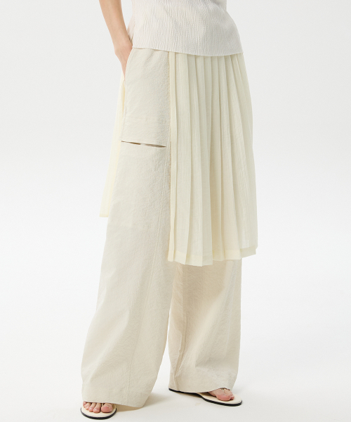 MIDNLOW（ミッドアンドロー）の「Pleats Layered Skirt (Ivory)（スカート・レディース・その他・FREE）」の4枚目の写真