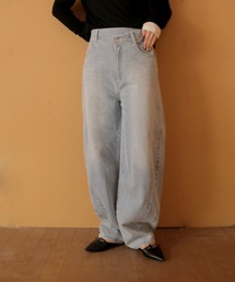 cheriella | 【cheriella】アシメカーブウエストデニムパンツ　ASYMMETRIC CURVED WAIST DENIM PANTS(デニムパンツ)