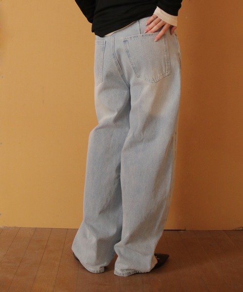 cheriella(シェリエラ)の「【cheriella】アシメカーブウエストデニムパンツ ASYMMETRIC CURVED WAIST DENIM PANTS(デニムパンツ・レディース・ネイビー/ブルー・FREE)」の6枚目の写真
