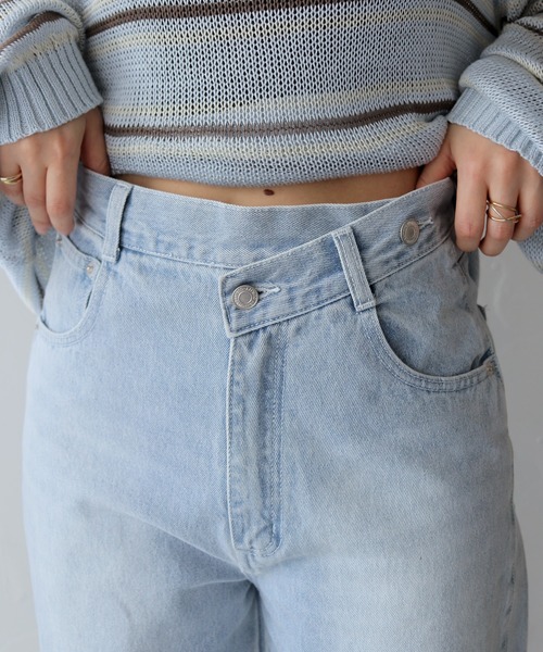 cheriella(シェリエラ)の「【cheriella】アシメカーブウエストデニムパンツ ASYMMETRIC CURVED WAIST DENIM PANTS(デニムパンツ・レディース・ネイビー/ブルー・FREE)」の19枚目の写真