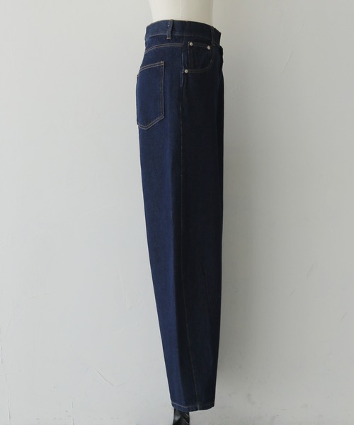 cheriella(シェリエラ)の「【cheriella】アシメカーブウエストデニムパンツ ASYMMETRIC CURVED WAIST DENIM PANTS(デニムパンツ・レディース・ネイビー/ブルー・FREE)」の22枚目の写真