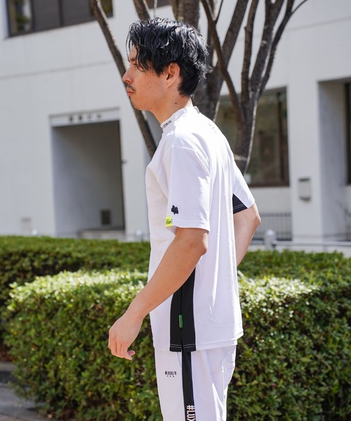 LUXE/R GOLF(ラグジュ ゴルフ)の「(RM)【LUXE/R GOLF】ストレッチ スムース ロゴ ハイネック Tシャツ(Tシャツ/カットソー・メンズ・ブラック/ネイビー/チャコールグレー/ホワイト・X-LARGE/LARGE/MEDIUM)」の18枚目の写真