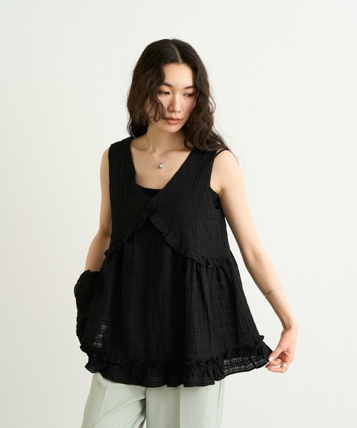 Lutim by u（ルチバイユー）の「ニュアンスチェックフリルデザインチュニック（シャツ/ブラウス・レディース・ブラック/グレー/オフホワイト・FREE）」の17枚目の写真