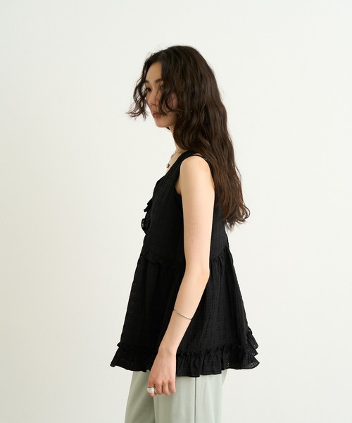 Lutim by u（ルチバイユー）の「ニュアンスチェックフリルデザインチュニック（シャツ/ブラウス・レディース・ブラック/グレー/オフホワイト・FREE）」の19枚目の写真