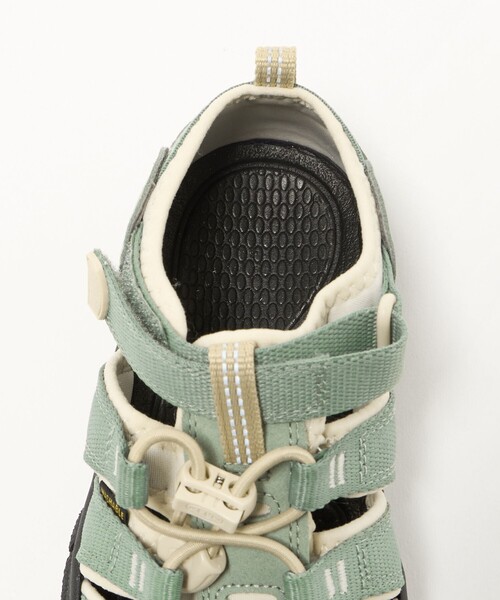 KEEN(キーン)の「【WEB限定】<KEEN>ニューポート エイチツーサンダル / キッズ 20cm-22cm(サンダル・キッズ・ナチュラル/ブラック/オリーブ・20cm/21cm/22cm)」の4枚目の写真