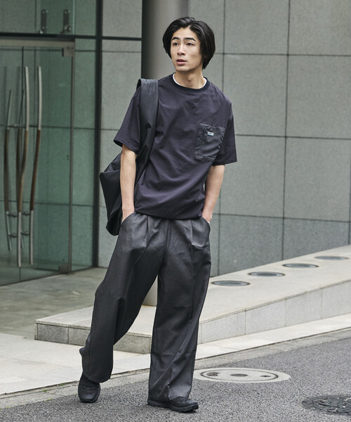 FREAK'S STORE(フリークスストア)の「<UVカット・接触冷感・吸水速乾> AiRide/エアライド リラックスフィット 異素材ポケット シアサッカープルオーバートップ 限定展開(Tシャツ/カットソー・メンズ・ブラック/ブラウン/チャコールグレー/ネイビー・MEDIUM/SMALL/LARGE)」の20枚目の写真