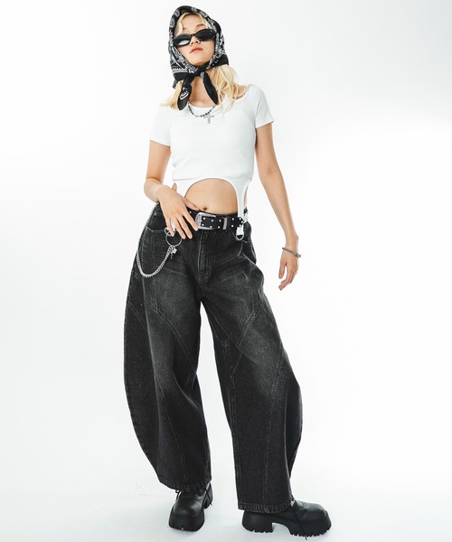 SHORT ROUND(ショートラウンド)の「SHORT ROUND/【26年春夏新作】スウィッチングカーブデニムパンツ(デニムパンツ・メンズ・ブラック系3/グレー・LARGE/MEDIUM)」の4枚目の写真