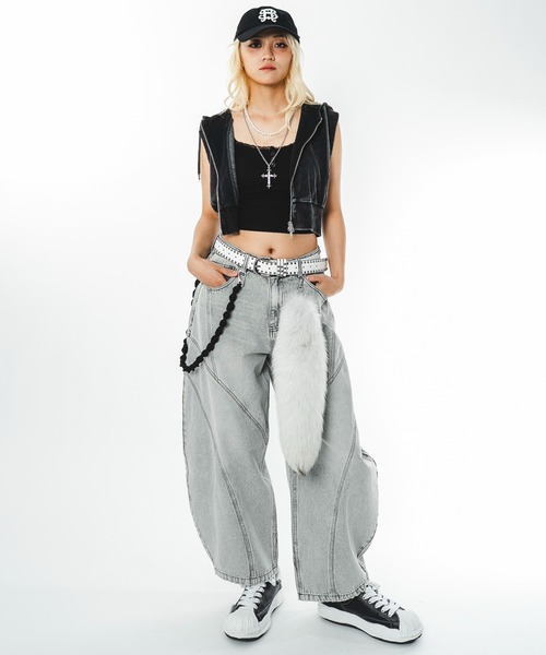 SHORT ROUND(ショートラウンド)の「SHORT ROUND/【26年春夏新作】スウィッチングカーブデニムパンツ(デニムパンツ・メンズ・ブラック系3/グレー・LARGE/MEDIUM)」の6枚目の写真