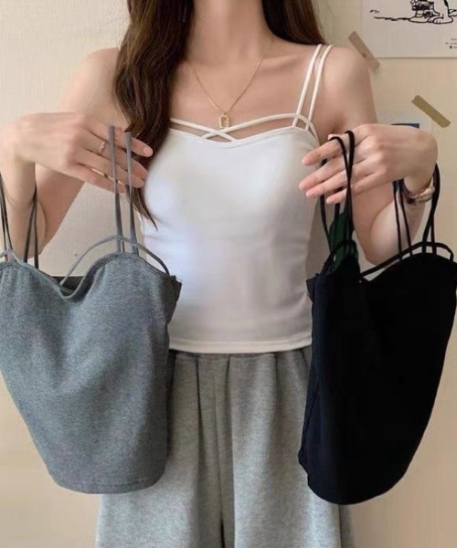 yuue' ( wear )(ユーイ)の「カップ付きクロスデザインキャミソール(キャミソール・レディース・ブラック/グレー/ホワイト・FREE)」の18枚目の写真