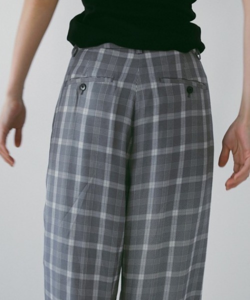 anuke（アンヌーク）の「[anuke/アンヌーク] ダブルタック チェックパンツ（その他パンツ・レディース・クリーム/ブルー・38/36）」の20枚目の写真