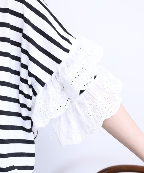 crossi(クロッシー)の「袖レース切替ボーダーカットソー クロップド プルオーバー(Tシャツ/カットソー・レディース・ブラック・FREE)」の12枚目の写真