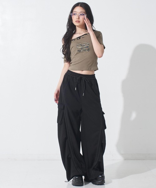 ANAP(アナップ)の「同色ライン カーゴ スウェットパンツ(スウェットパンツ・レディース・ピンク/グレー/ホワイト/ブラック・F)」の17枚目の写真