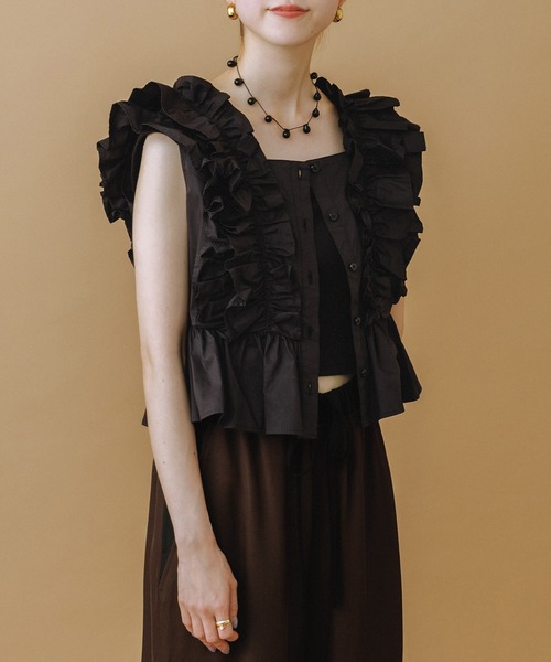ADAM ET ROPE'(アダムエロペ)の「【サステナブル】・【定番】ペタルフリルブラウス(シャツ/ブラウス・レディース・サックスブルー/ブラック/ホワイト・FREE)」の10枚目の写真