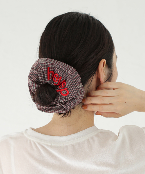 heyep（ヘイップ）の「【HEYEP/ヘイップ】 PAJAMA STRIPE LOGO SCRUNCHIE（その他小物・レディース・ブラウン/ブルー系その他・FREE）」の8枚目の写真