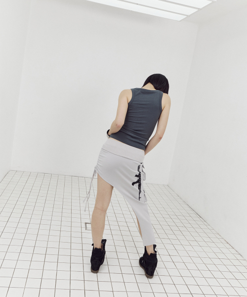 SETUP-EXE(セットアップイーエックスイー)の「VERTICAL LOGO SLEEVELESS / CHARCOAL(Tシャツ/カットソー・レディース・その他・OS)」の3枚目の写真