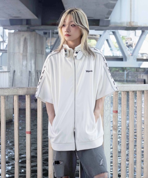Whinny（ホワイニー）の「Whinny/カリスマやんちゃジャージ（その他アウター・レディース・ブラック/ホワイト/サックスブルー・FREE）」の5枚目の写真