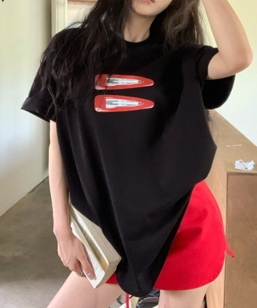 Vipoa（ヴィポア）の「CLIPグラフィックルーズTシャツ（Tシャツ/カットソー・レディース・ライトグレー/ホワイト/ブラック・FREE）」の3枚目の写真