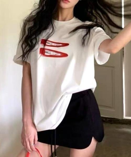 Vipoa（ヴィポア）の「CLIPグラフィックルーズTシャツ（Tシャツ/カットソー・レディース・ライトグレー/ホワイト/ブラック・FREE）」の10枚目の写真