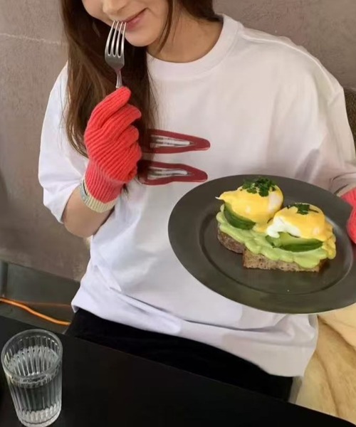 Vipoa（ヴィポア）の「CLIPグラフィックルーズTシャツ（Tシャツ/カットソー・レディース・ライトグレー/ホワイト/ブラック・FREE）」の13枚目の写真