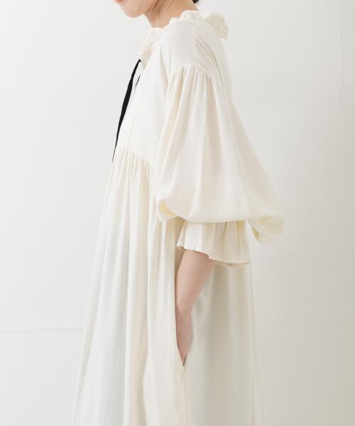 URBAN RESEARCH(アーバンリサーチ)の「Picchi Nia SOFT IVORY(ワンピース・レディース・ホワイト・FREE)」の3枚目の写真
