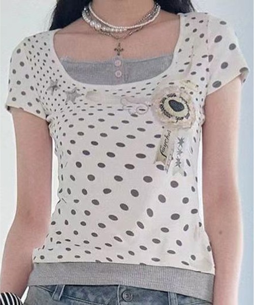 AsheKsha(アシクシャ)の「水玉模様のフェイク2ピース半袖Tシャツ(Tシャツ/カットソー・レディース・ホワイト・M)」の9枚目の写真