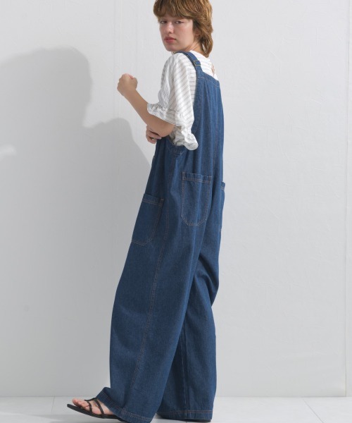 OMNES（オムネス）の「ウォッシュ加工 デニムサロペット（サロペット/オーバーオール・レディース・ブルー/キナリ/インディゴブルー・FREE）」の17枚目の写真