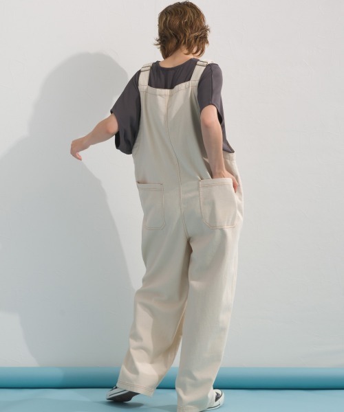 OMNES（オムネス）の「ウォッシュ加工 デニムサロペット（サロペット/オーバーオール・レディース・ブルー/キナリ/インディゴブルー・FREE）」の8枚目の写真