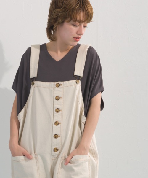 OMNES（オムネス）の「ウォッシュ加工 デニムサロペット（サロペット/オーバーオール・レディース・ブルー/キナリ/インディゴブルー・FREE）」の4枚目の写真