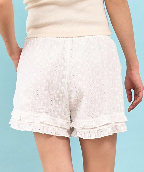 anap mimpi（アナップミンピ）の「コットン レース フリル イージー ショート パンツ（その他パンツ・レディース・ホワイト・F）」の5枚目の写真