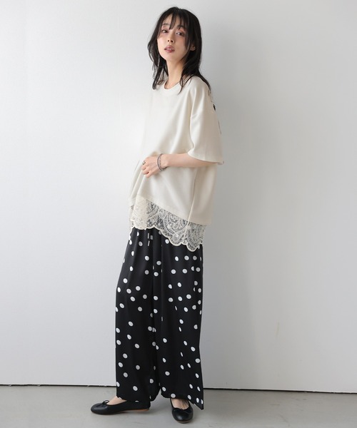 SUGAR BISKET(シュガービスケット)の「レースレイヤード プルオーバー(Tシャツ/カットソー・レディース・アイボリー/ブラック/ネイビー・フリー)」の15枚目の写真
