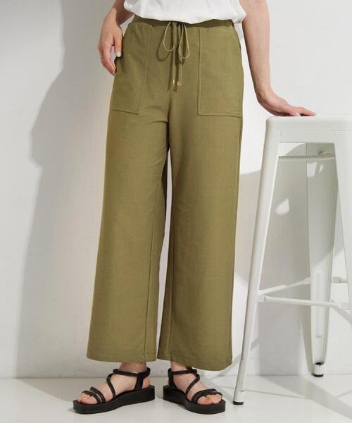 SHOO・LA・RUE（シューラルー）の「【ひんやり/S-LL/洗濯機可】さらりと涼しい ストレッチベイカーパンツ（その他パンツ・レディース・アイボリー/オリーブ/チャコールグレー・01/03/02/04）」の3枚目の写真