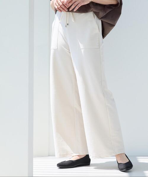 SHOO・LA・RUE（シューラルー）の「【ひんやり/S-LL/洗濯機可】さらりと涼しい ストレッチベイカーパンツ（その他パンツ・レディース・アイボリー/オリーブ/チャコールグレー・01/03/02/04）」の11枚目の写真