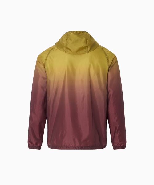 MENASOO(ミナス)の「Unisex Gradient Windbreaker High Neck Jumper_Red(ナイロンジャケット・レディース・レッド・1/2)」の16枚目の写真