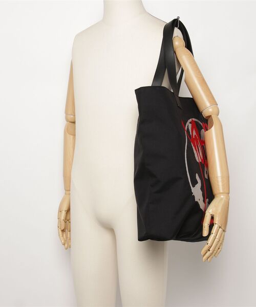 Y-3(ワイスリー)の「Y-3 CHITO GRAPHIC TOTE(トートバッグ・メンズ・ブラック・ONE SIZE)」の8枚目の写真