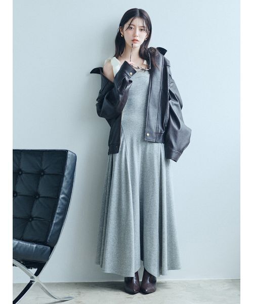 SNIDEL(スナイデル)の「【UV】ショルダーリボンカットベアワンピース(ワンピース・レディース・グレー/ブラウン/イエロー・0/1)」の4枚目の写真