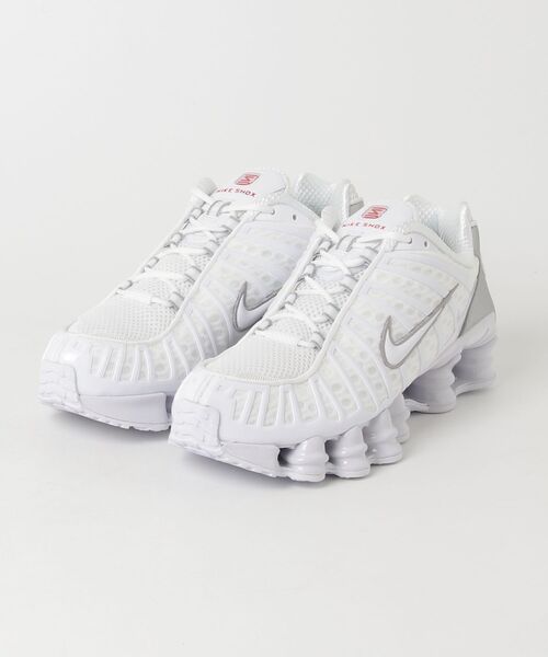 NIKE(ナイキ)の「SHOX TL(スニーカー・メンズ・ホワイト・29.0cm)」の1枚目の写真