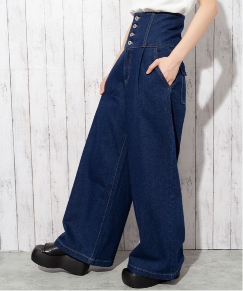 GORGE（ゴージ）の「《ハイウエスト・フロントボタン》タックデニムバギーパンツ／カジュアル×ストリート／オールシーズン／全2色（デニムパンツ・レディース・ネイビー/ライトブルー・S/M/L）」の5枚目の写真