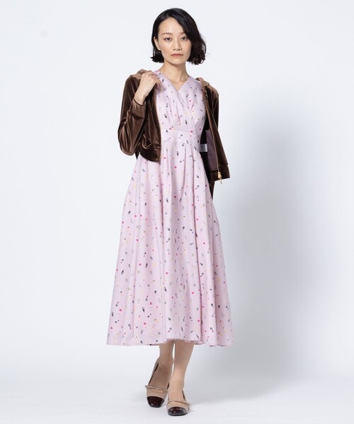 TOCCA(トッカ)の「VELVET LATTE ベロアフーディー(パーカー・レディース・ブラック系/ブラウン系/グレー系・F)」の10枚目の写真