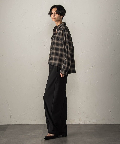 MAYSON GREY(メイソングレイ)の「オンブレチェックドルマンシャツ(シャツ/ブラウス・レディース・グリーン系その他/ダークベージュ・M)」の16枚目の写真