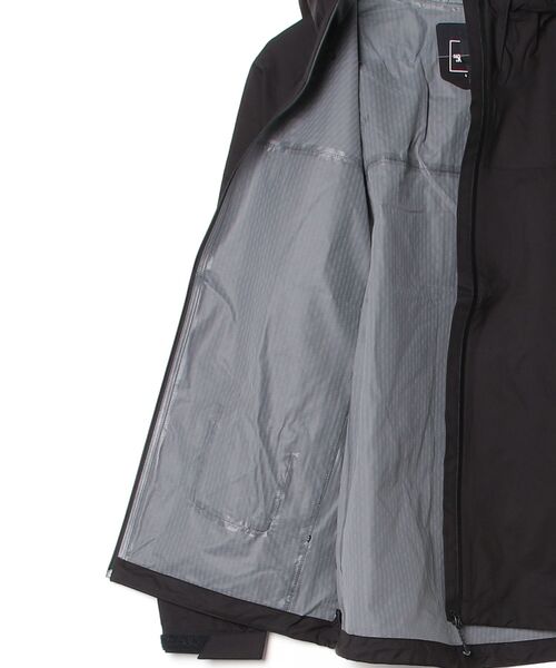 THE NORTH FACE(ザノースフェイス)の「ザ・ノースフェイス / ベンチャージャケット NP62515(メンズ)(マウンテンパーカー・メンズ・ブラック・MEDIUM/LARGE/X-LARGE)」の3枚目の写真