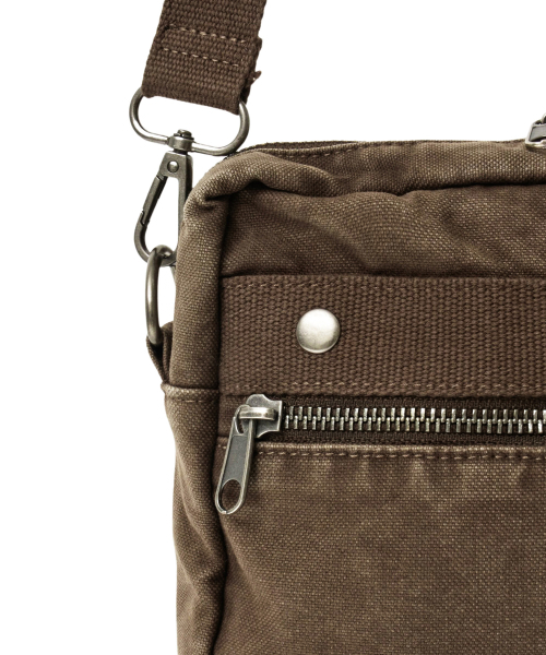 PHYPS MOTORCYCLE（フィップスモーターサイクル）の「Washed Field Mini Cross Bag Brown（メッセンジャーバッグ・レディース・その他・FREE）」の6枚目の写真