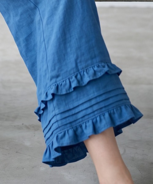 umune(ウムネ)の「裾のフリルデザインが大人可愛い♪イージーパンツ(その他パンツ・レディース・ライトインディゴブルー/インディゴブルー・FREE)」の3枚目の写真