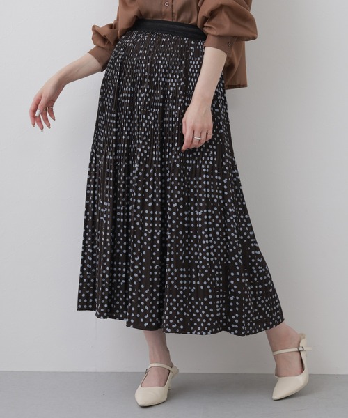 EGLANTINE(エグランティーヌ)の「EGLANTINE セットアップ対応 ドットプリントプリーツスカート(スカート・レディース・ブラウン/ブラック・38)」の15枚目の写真