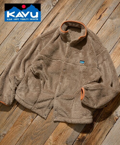 KAVU(カブー)の「KAVU/カブー 限定展開 KAVU×FREAK'S STORE / カブ― 別注 シャギー フリース ブルゾン(ブルゾン・メンズ・グレイッシュベージュ/ブラウン/ネイビー/ブラック・SMALL/MEDIUM/LARGE)」の6枚目の写真