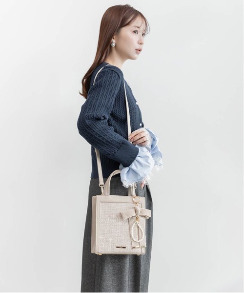 RANDA(ランダ)の「2WAY リボンチャーム付きツイードスクエアバッグ(トートバッグ・レディース・ブラック/ピンク/アイボリー・M)」の12枚目の写真
