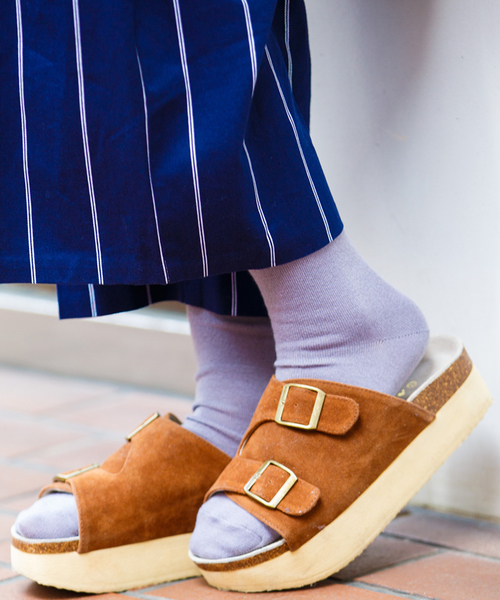 WEGO（ウィゴー）の「WEGO/ベルトデザインサンダル（サンダル・レディース・ワイン/キャメル/ベージュ/ブラック/インディゴブルー・MEDIUM/LARGE）」の4枚目の写真