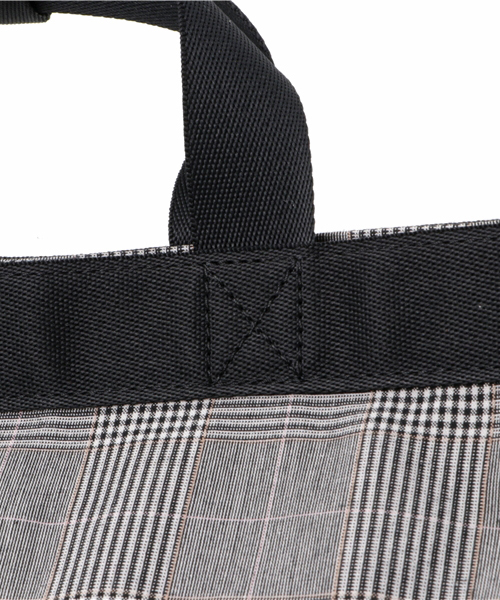 HEAD PORTER(ヘッドポーター)の「SAVILLE/2WAY TOTE BAG(ショルダーバッグ・メンズ・ネイビー/グレー・ONE SIZE)」の6枚目の写真