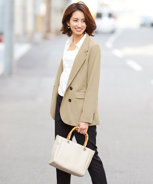 Pierrot（ピエロ）の「ダブルボタン テーラードジャケット（テーラードジャケット・レディース・ベージュ/イエロー系その他/キャメル/ピンク/ブラック・L/M）」の3枚目の写真