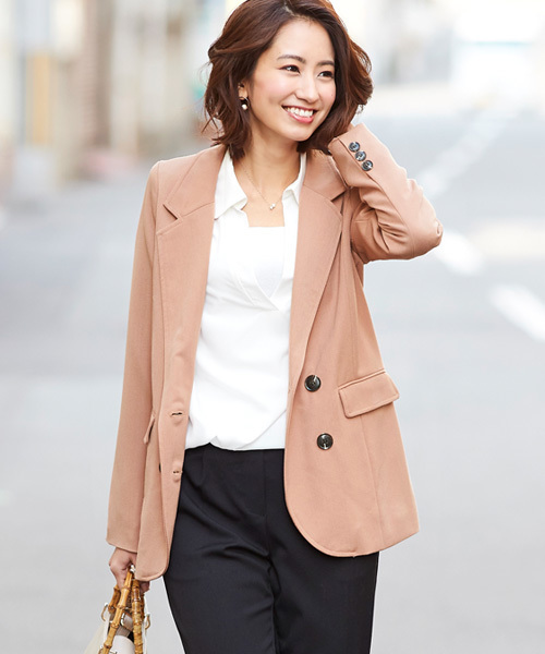 Pierrot（ピエロ）の「ダブルボタン テーラードジャケット（テーラードジャケット・レディース・ベージュ/イエロー系その他/キャメル/ピンク/ブラック・L/M）」の5枚目の写真